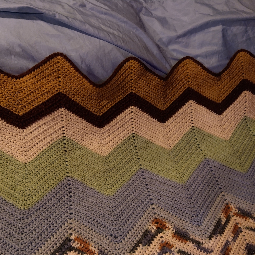 Crotchet blanket King size